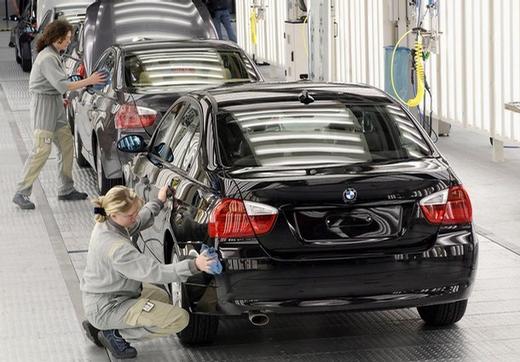 Handelsblatt: Miskolc egy új BMW-gyár lehetséges helyszínei között